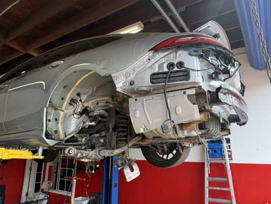 Suspension and undercarriage work